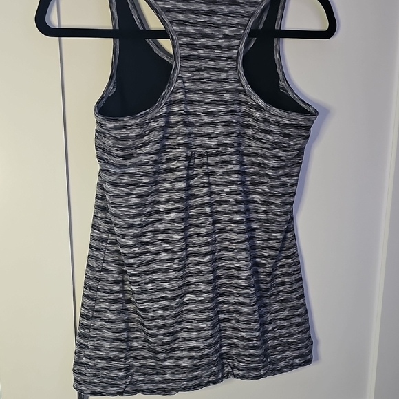 Athleta Fitted Ruched Gray and White Tank Top Size S - Picture 6 of 6